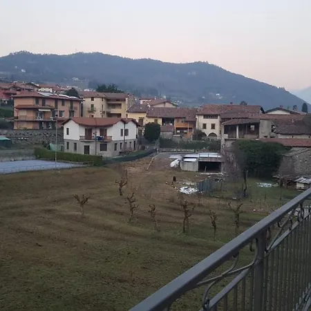 The Tourist San Rocco Solto Collina
