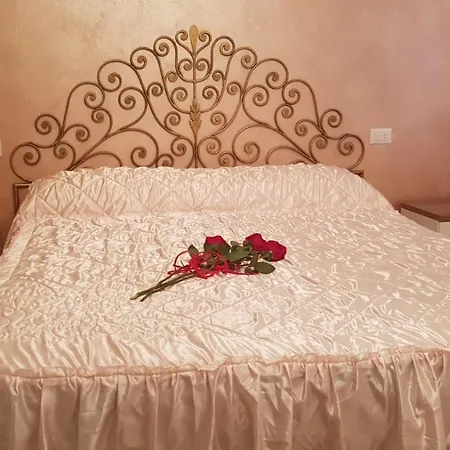 The Tourist San Rocco Apartment