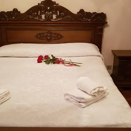 The Tourist San Rocco Apartment *